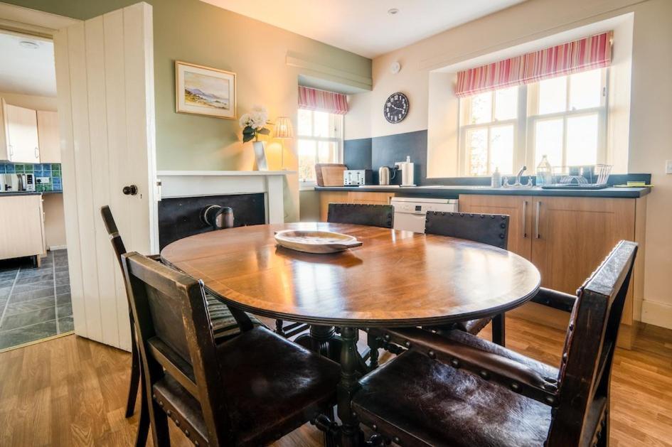 Foulis Castle Gate Lodge Evanton 외부 사진